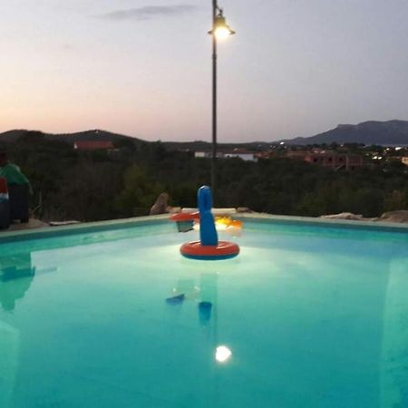 Sardegna Casa A 250 Metri Dal Mare Con Piscina Lägenhet Olbia Exteriör bild